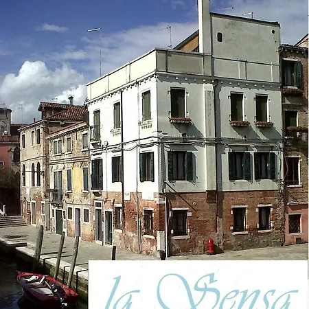 Bed & Breakfast La Sensa Venice